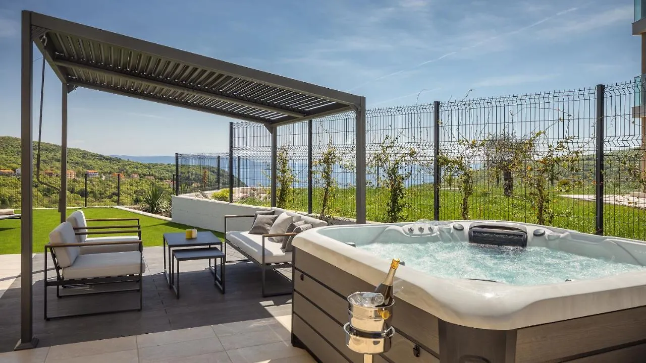Royal Hilltop Residence Labin  Apartment