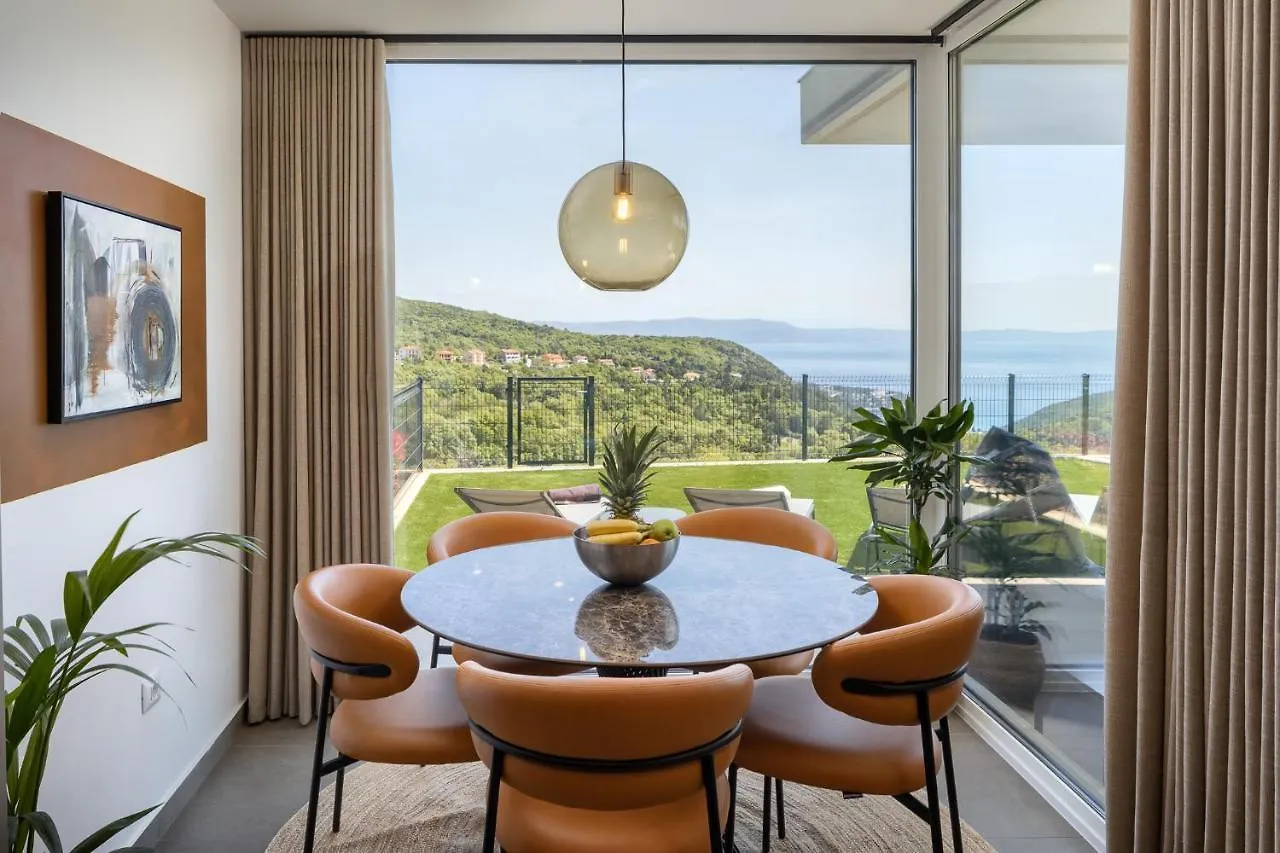 Royal Hilltop Residence Labin  Apartment